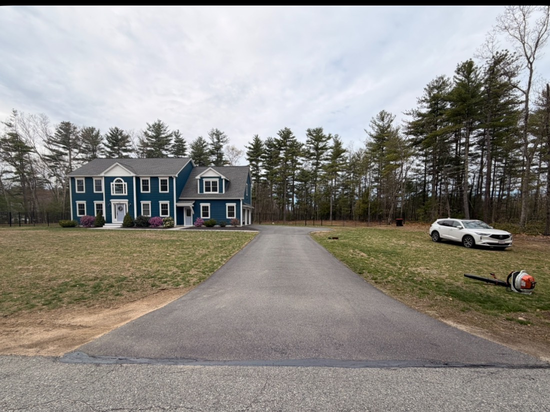 Driveway before sealcoating